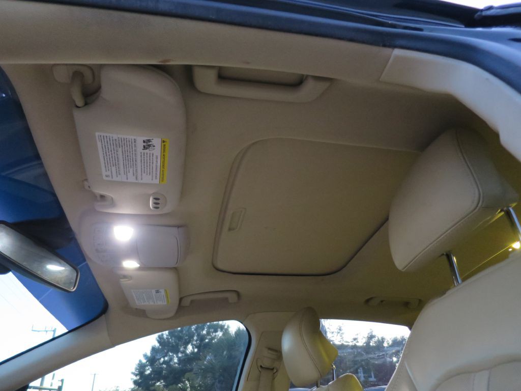 2014 Lincoln MKZ Image 26