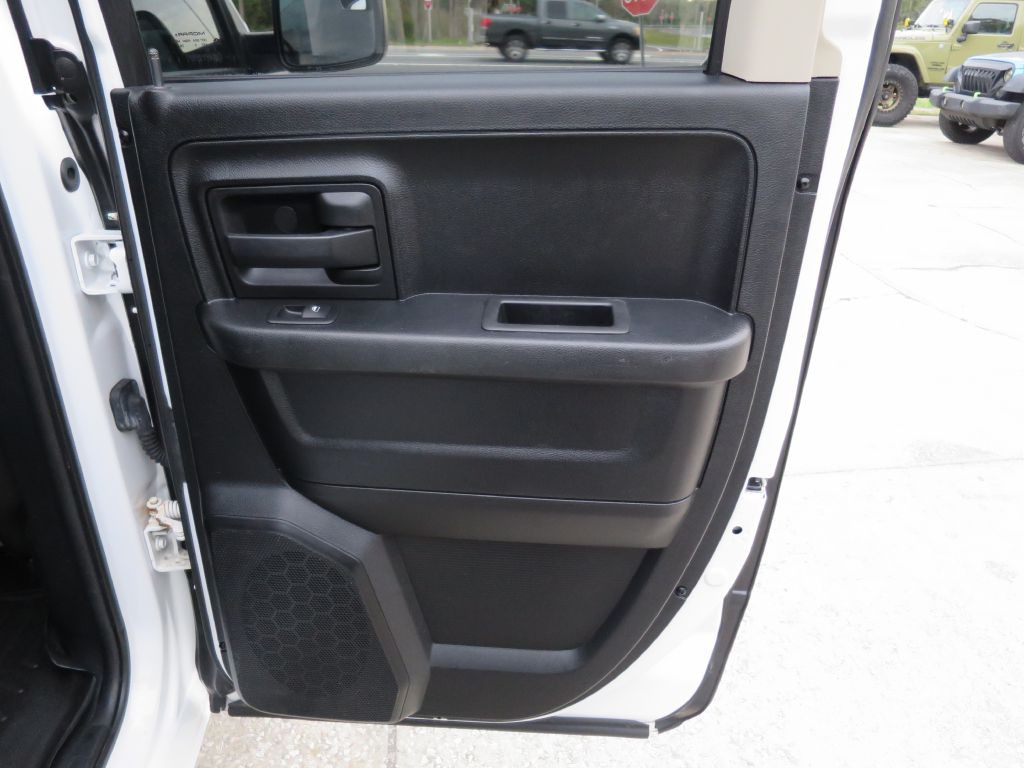 2014 RAM 1500 Image 17