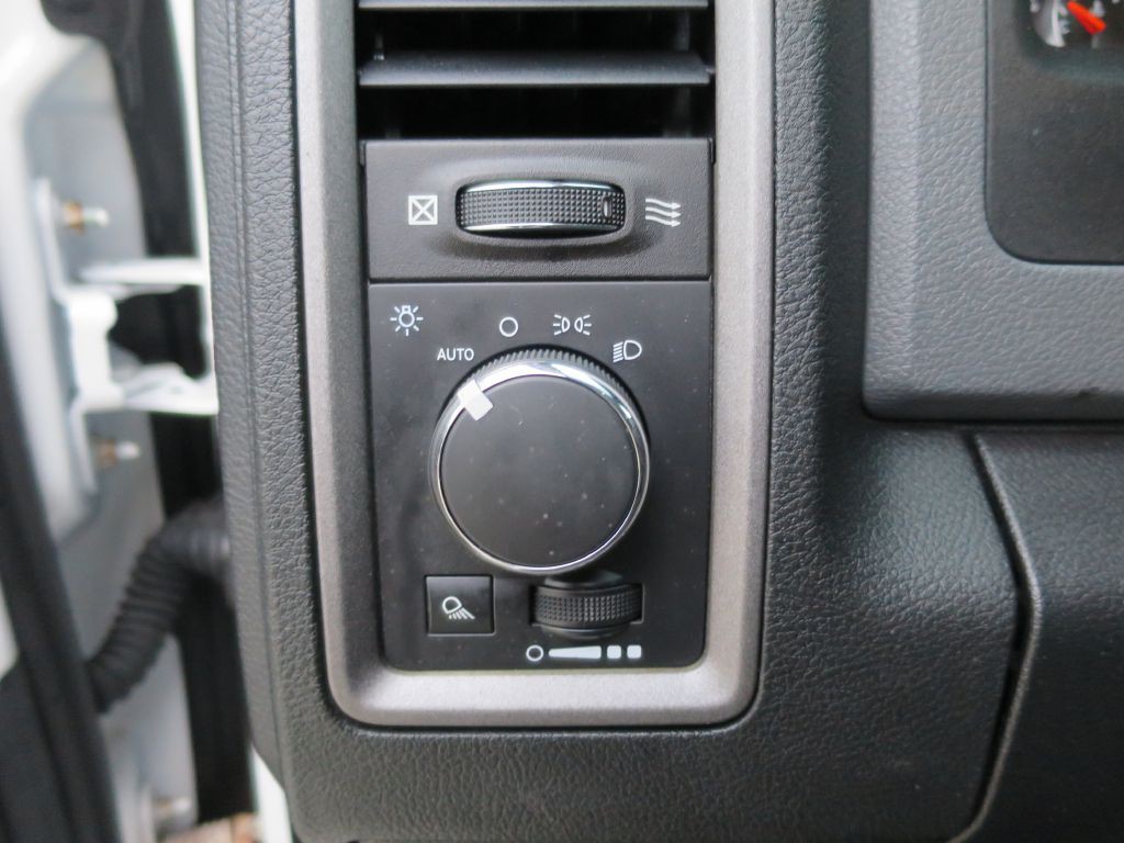 2014 RAM 1500 Image 20