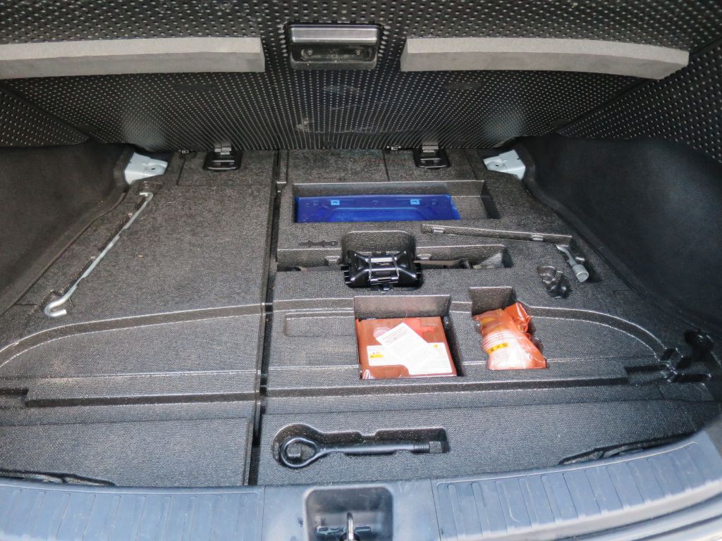 2016 Toyota Prius Image 13