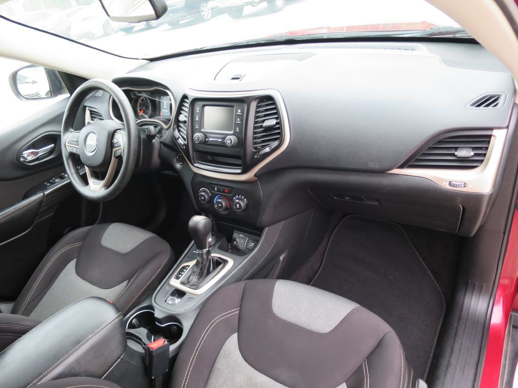 2015 Jeep Cherokee Image 12