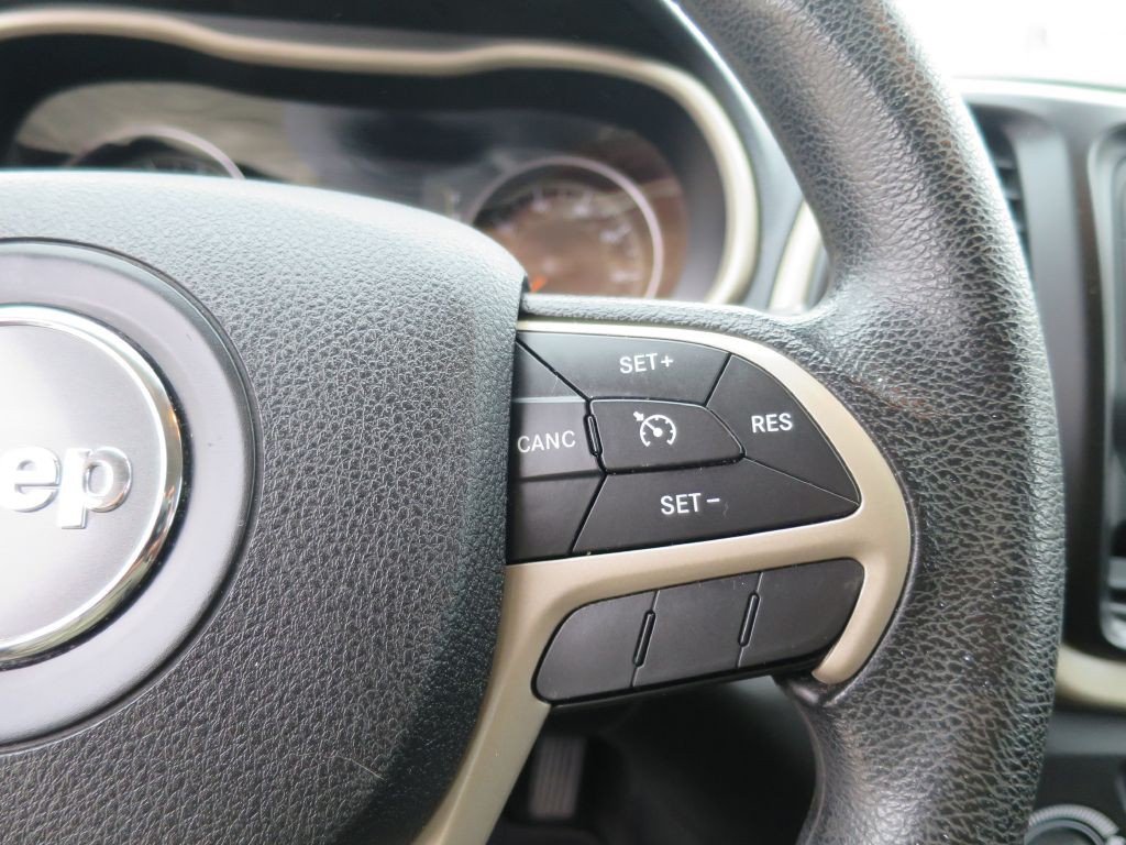 2015 Jeep Cherokee Image 20