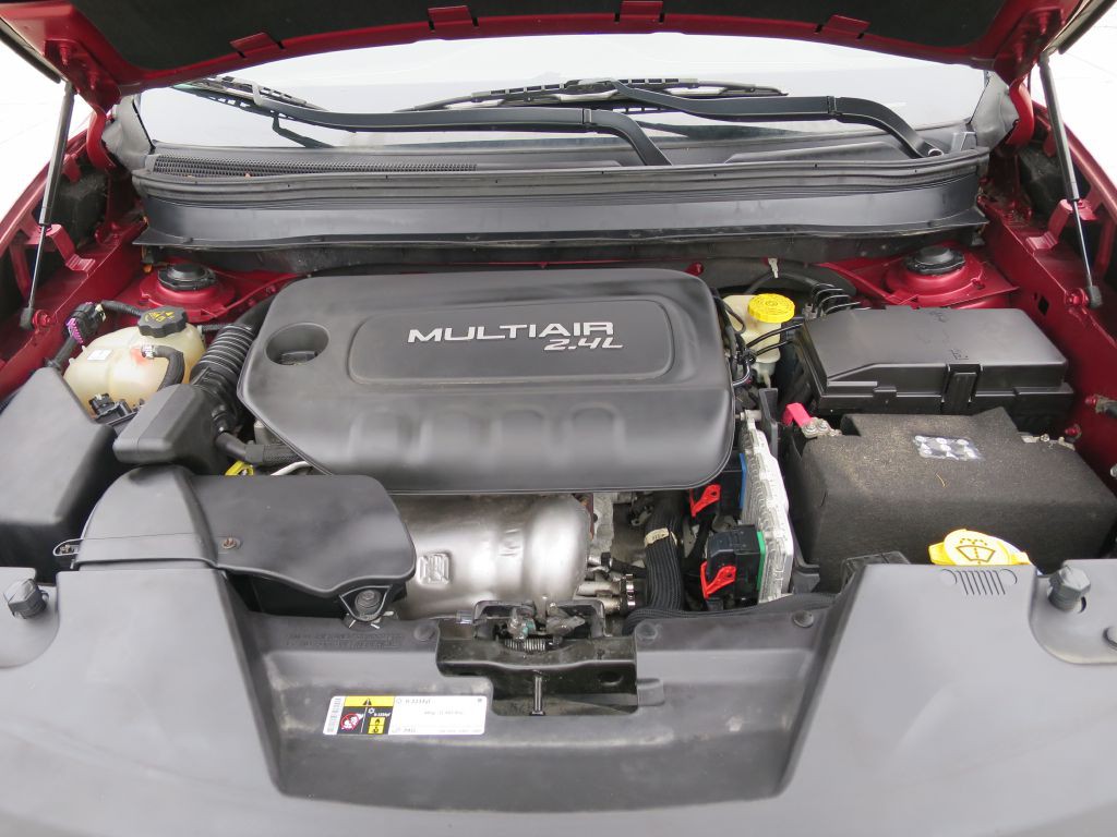 2015 Jeep Cherokee Image 28