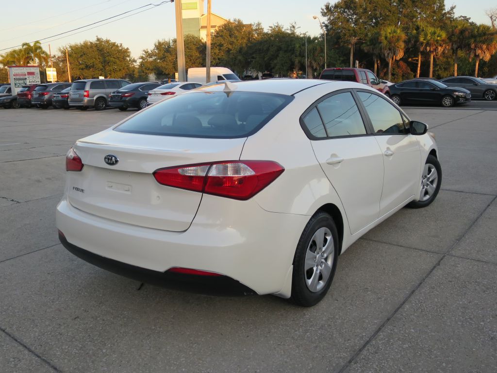 2015 Kia Forte Image 5