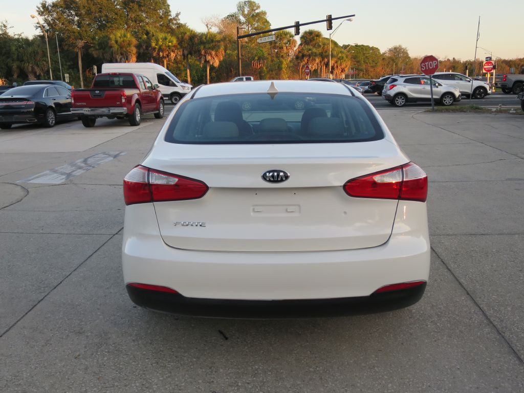 2015 Kia Forte Image 6