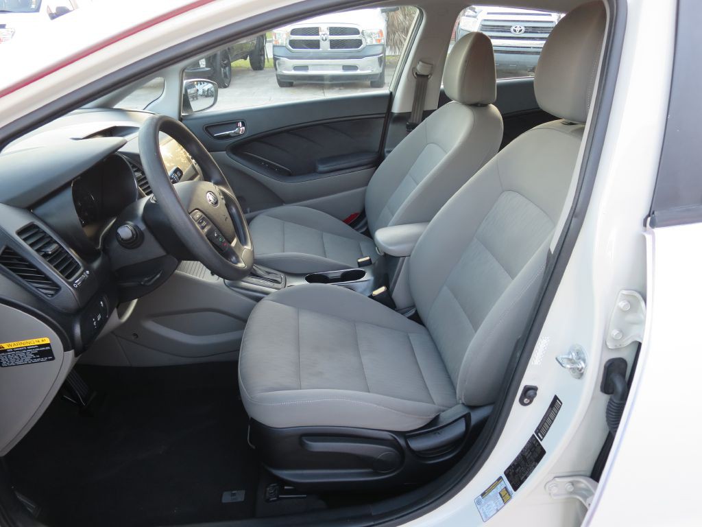 2015 Kia Forte Image 10