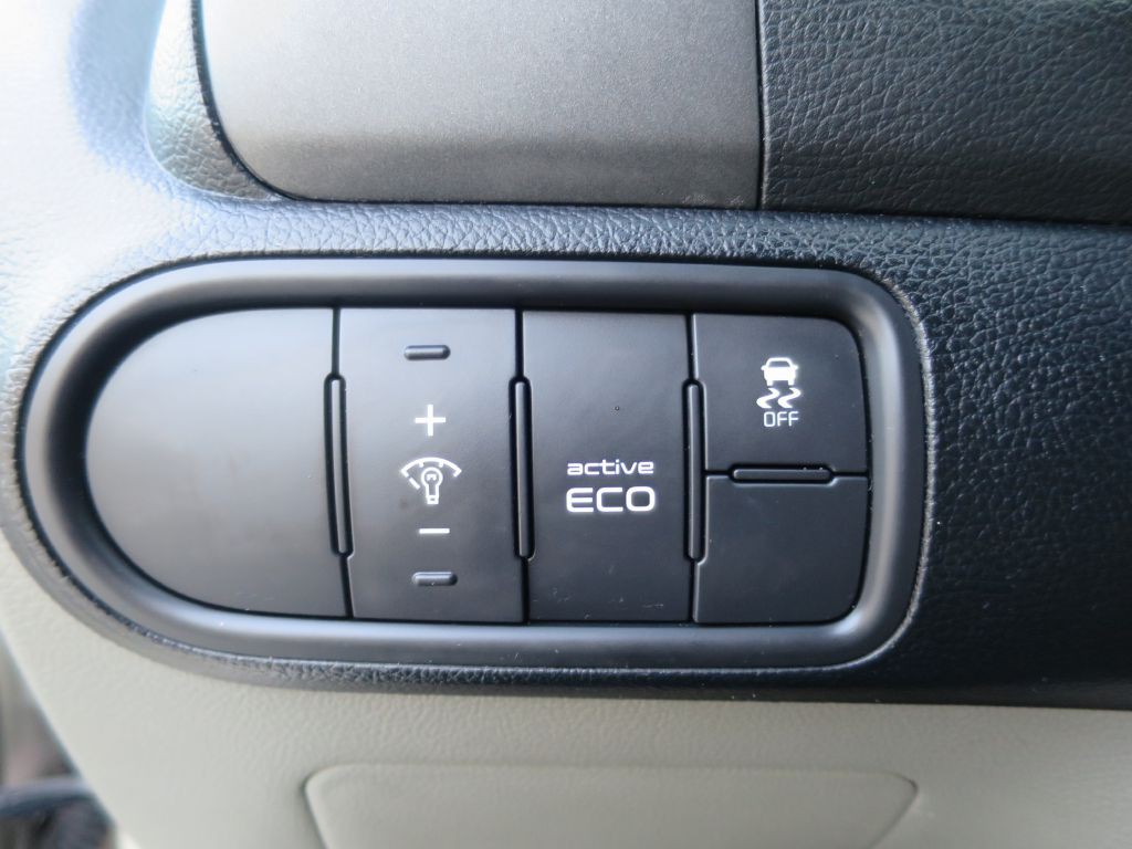 2015 Kia Forte Image 19