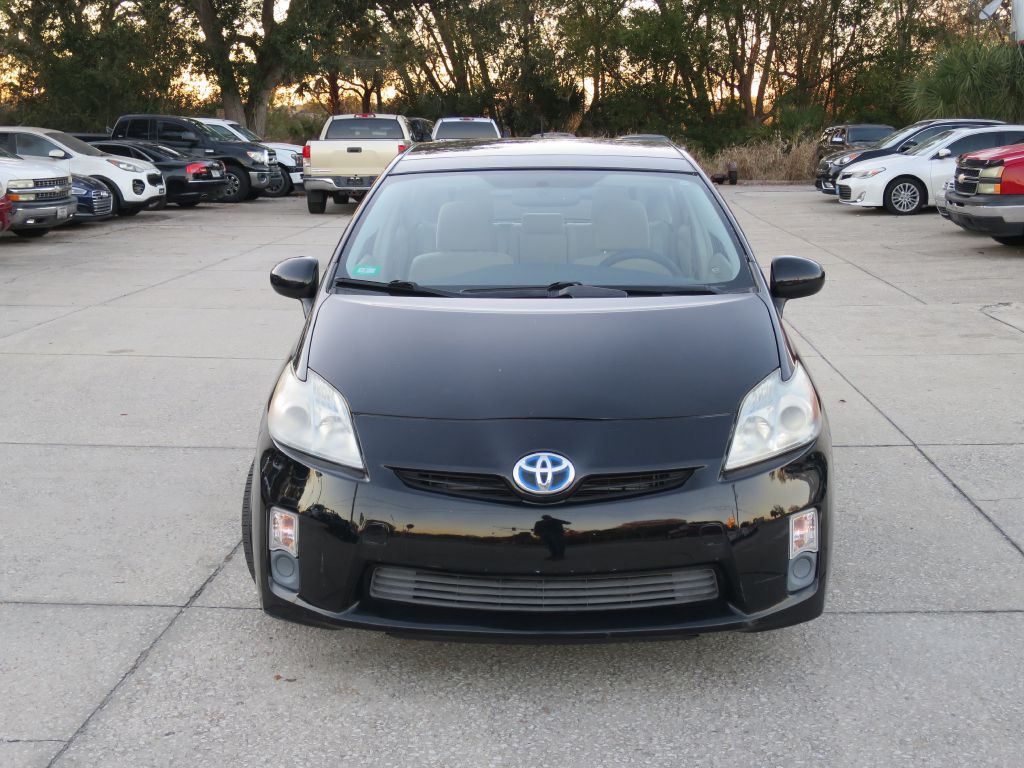 2011 Toyota Prius Image 2