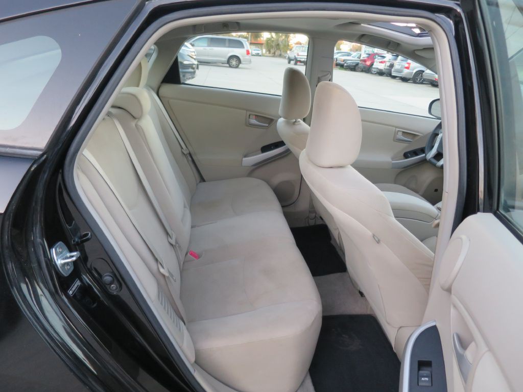 2011 Toyota Prius Image 14