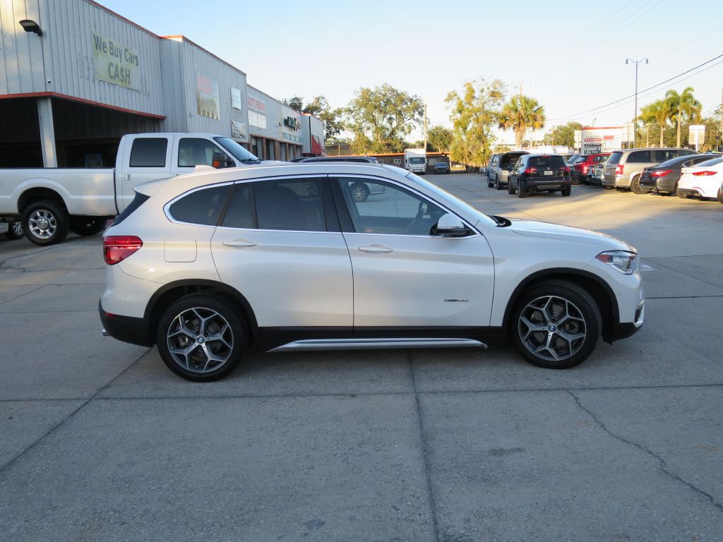 2017 BMW X1 Image 4