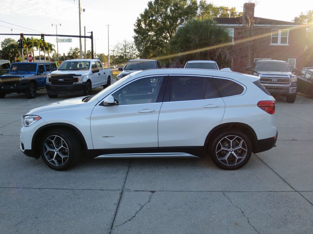 2017 BMW X1 Image 8
