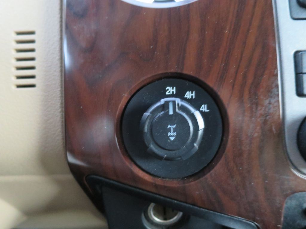 2012 Ford F-350 Image 24