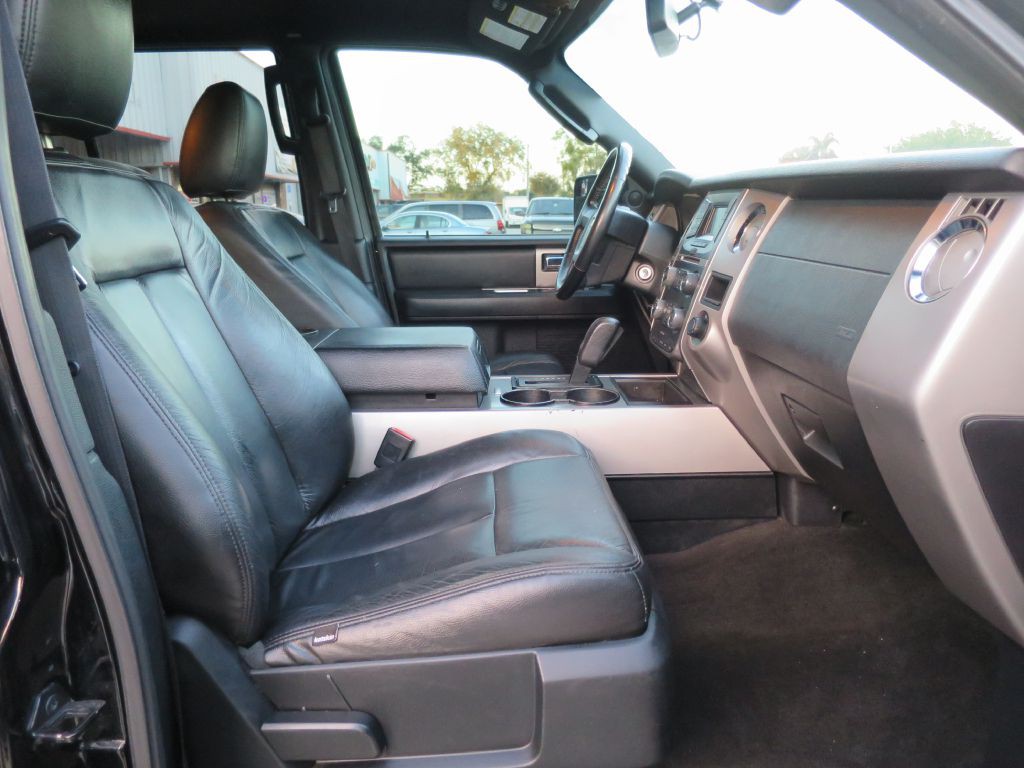 2017 Ford Expedition Image 16