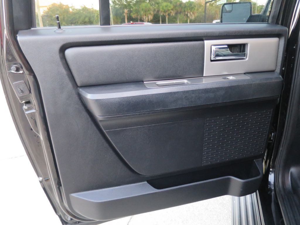 2017 Ford Expedition Image 19