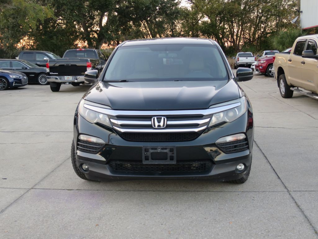 2017 Honda Pilot Image 2