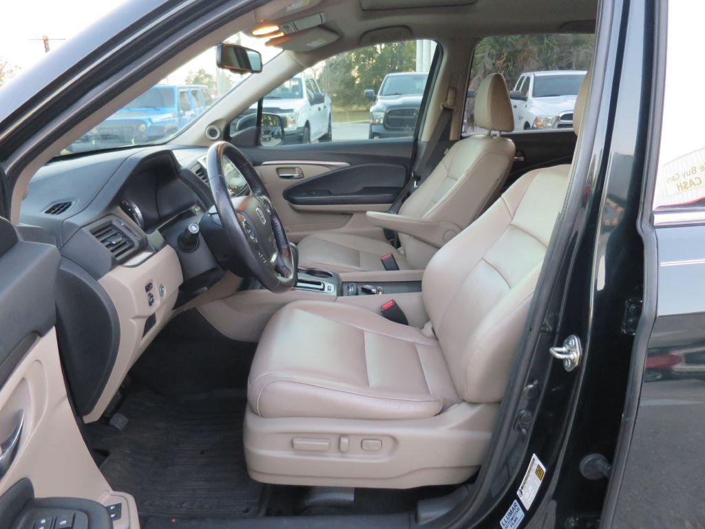 2017 Honda Pilot Image 10