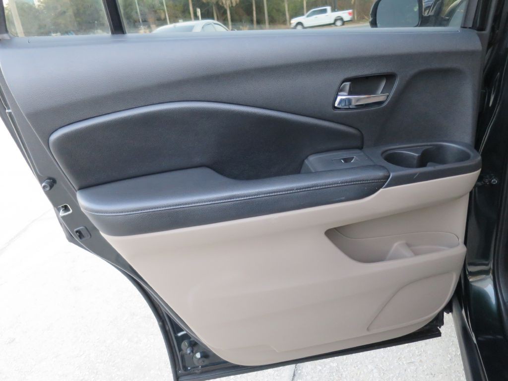 2017 Honda Pilot Image 19