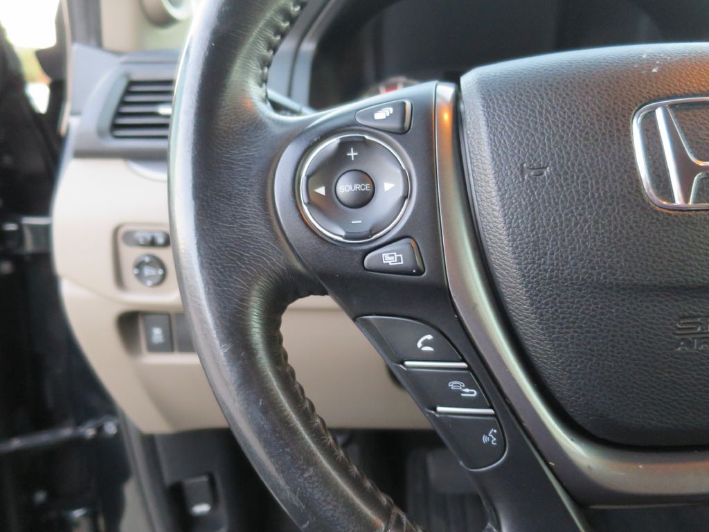 2017 Honda Pilot Image 22