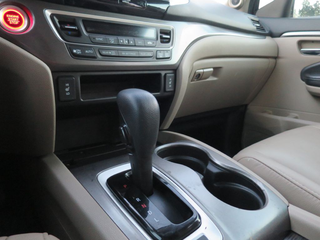 2017 Honda Pilot Image 26