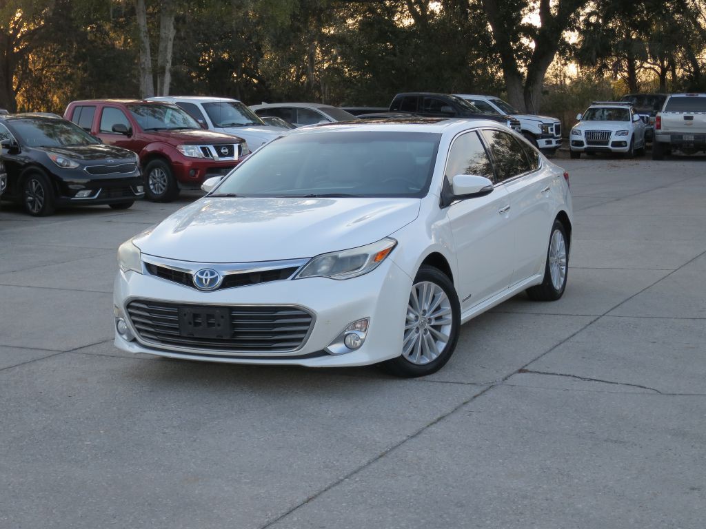 2013 Toyota Avalon Image 1