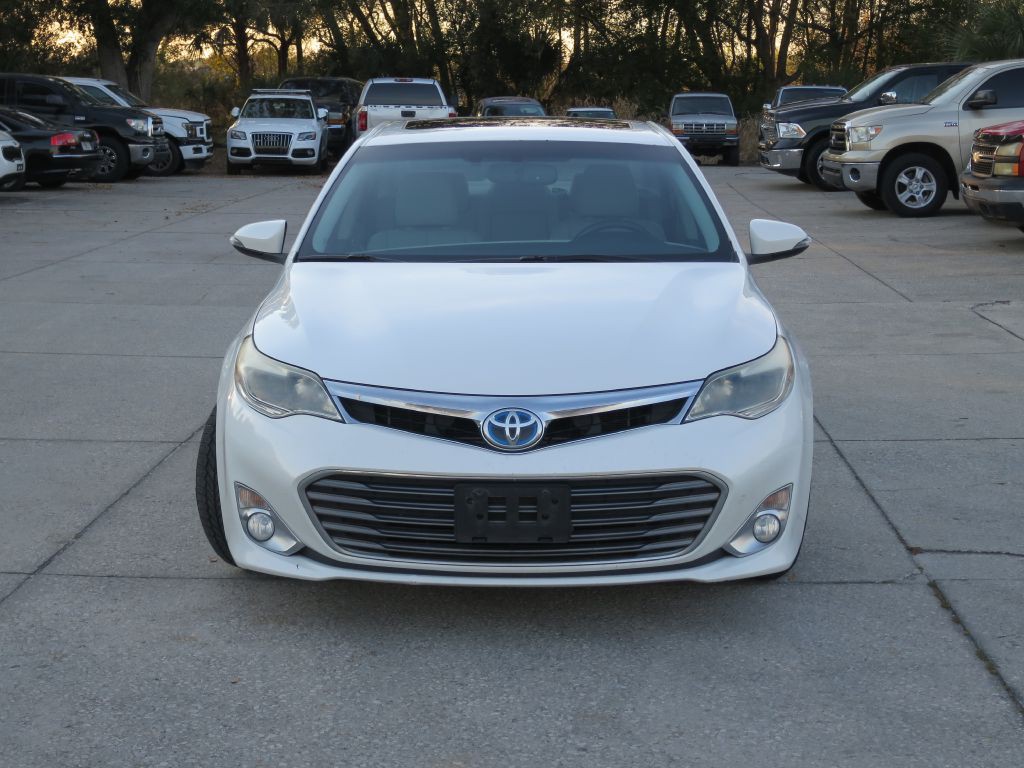 2013 Toyota Avalon Image 2