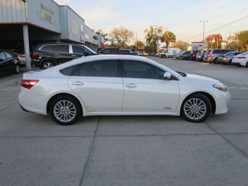 2013 Toyota Avalon Image 4