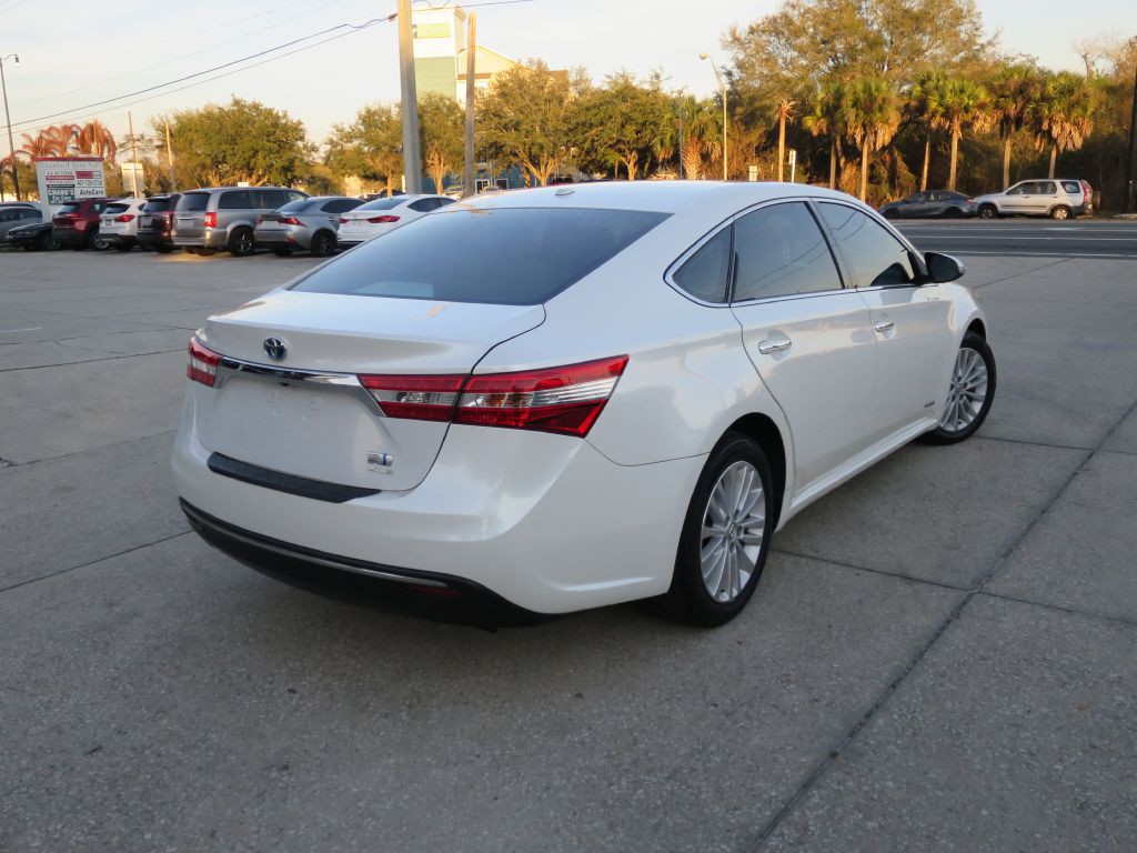2013 Toyota Avalon Image 5