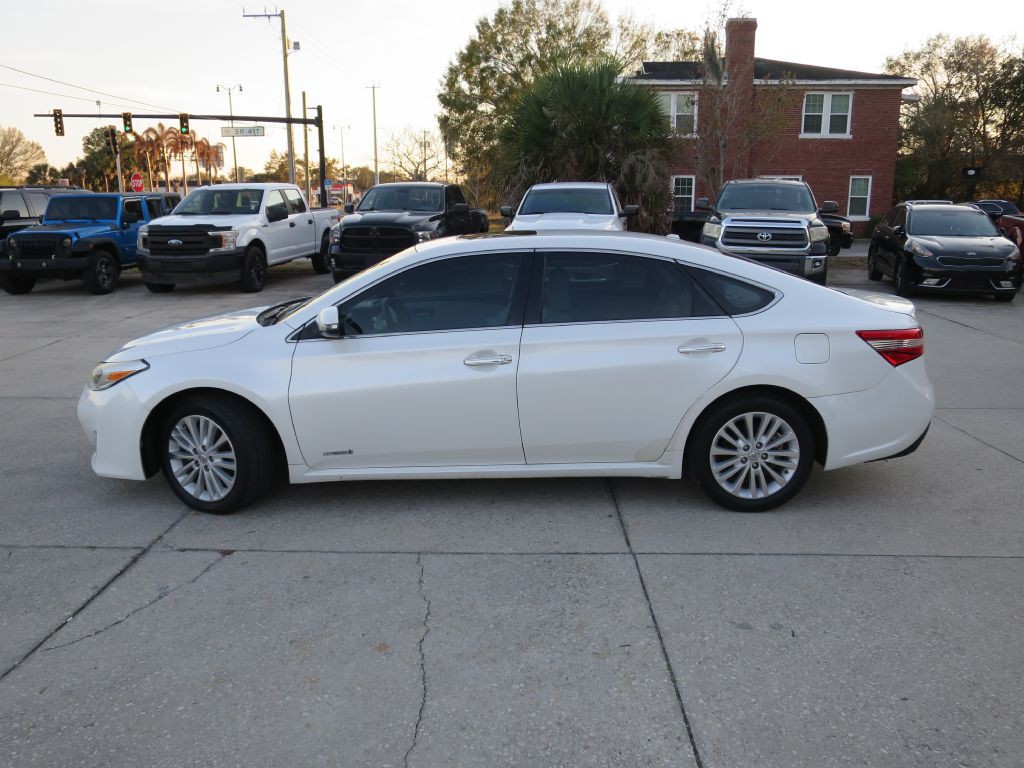 2013 Toyota Avalon Image 8