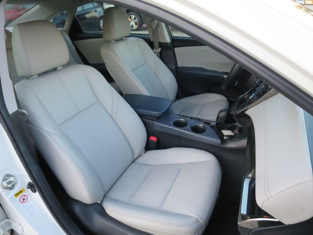 2013 Toyota Avalon Image 14
