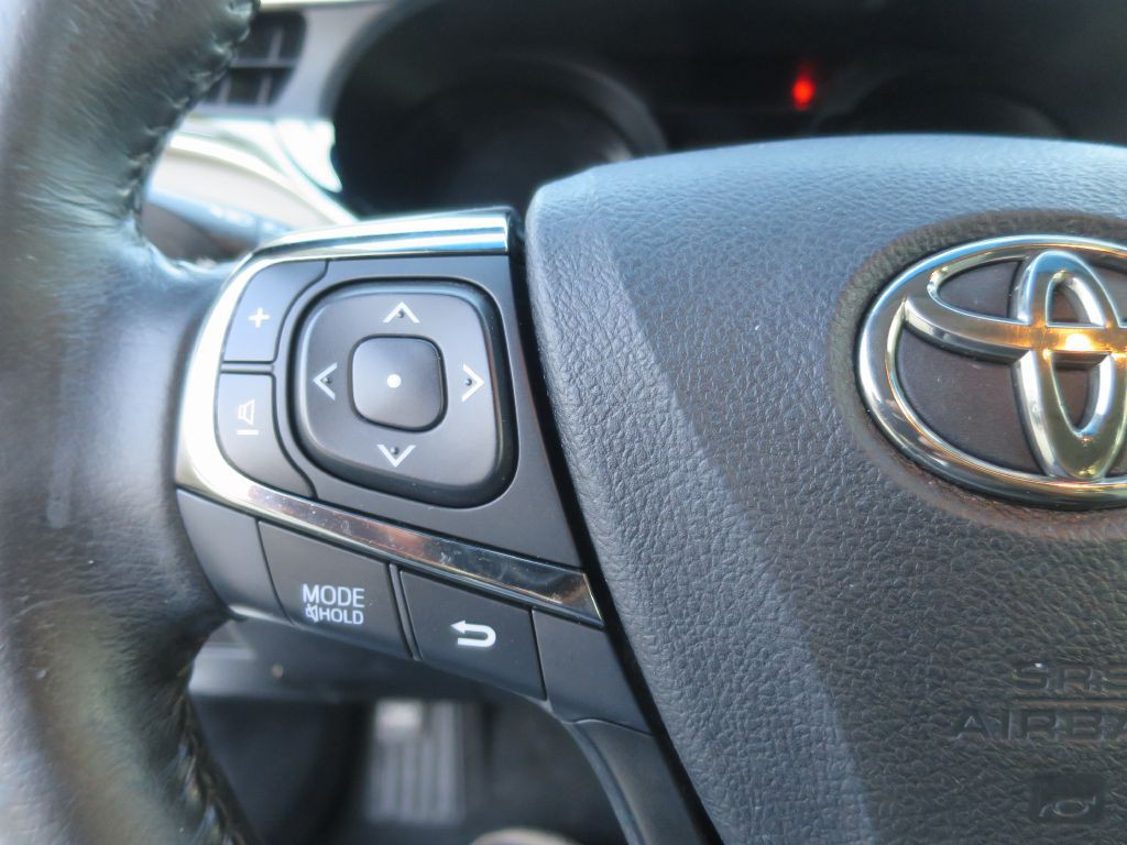 2013 Toyota Avalon Image 20