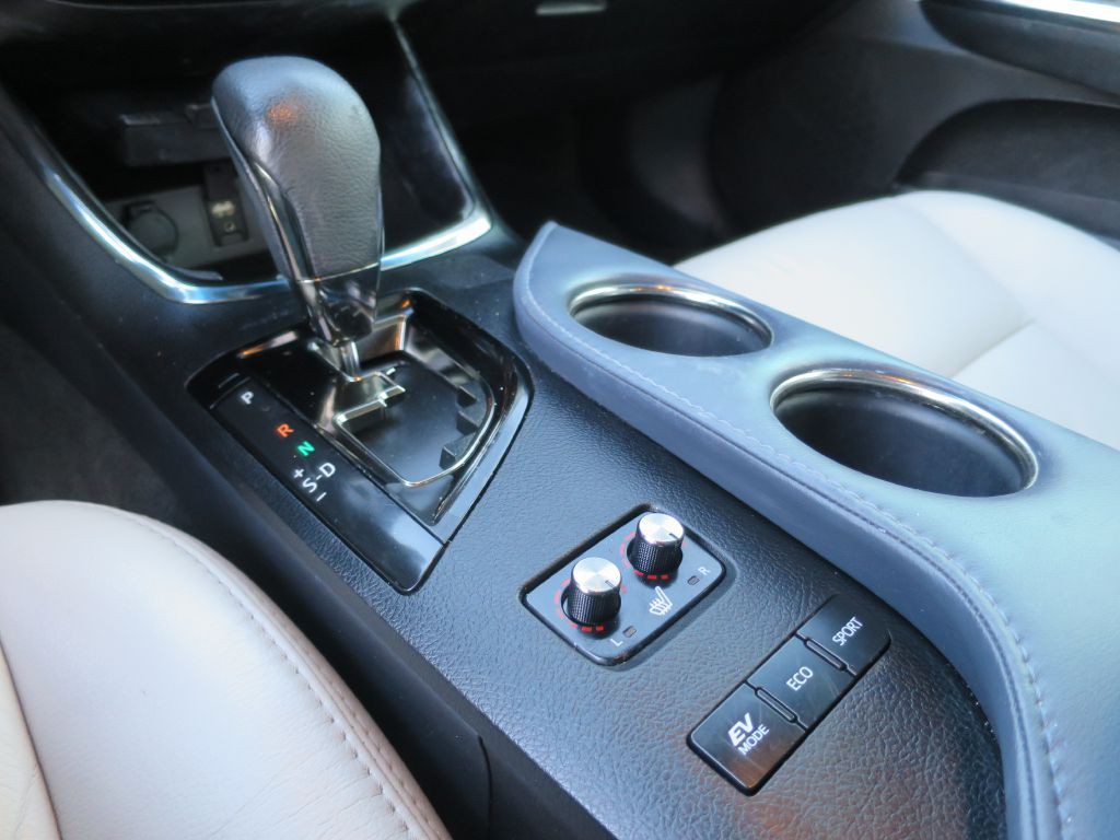 2013 Toyota Avalon Image 26