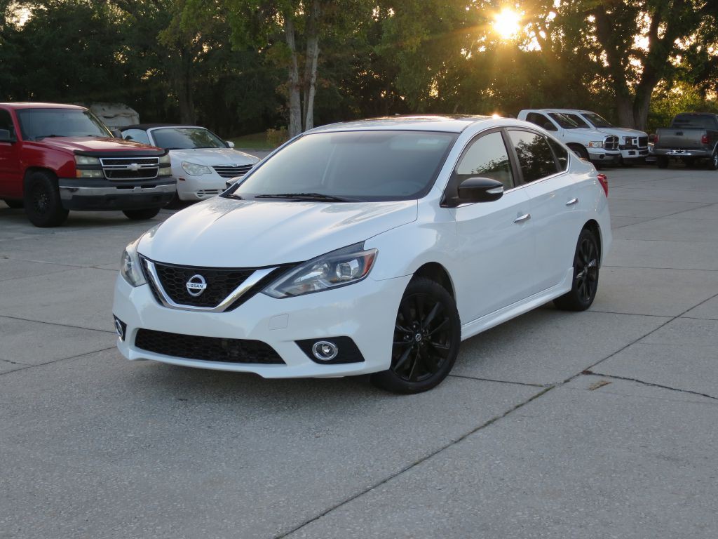 2017 Nissan Sentra Image 1