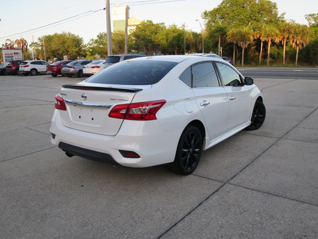 2017 Nissan Sentra Image 5