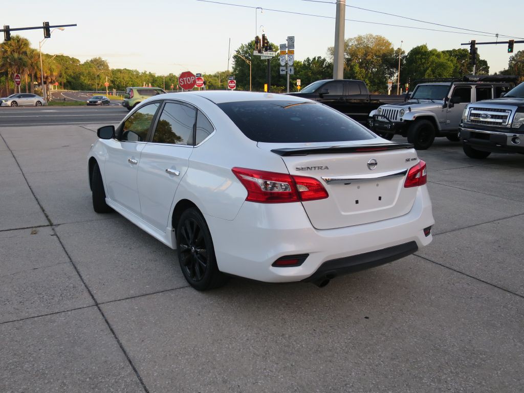 2017 Nissan Sentra Image 8