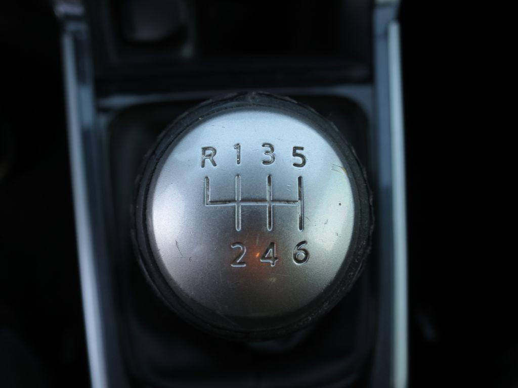 2017 Nissan Sentra Image 25