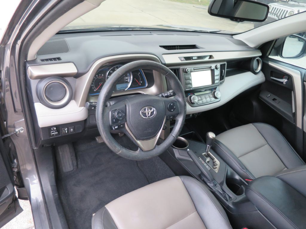 2014 Toyota Rav4 Image 9