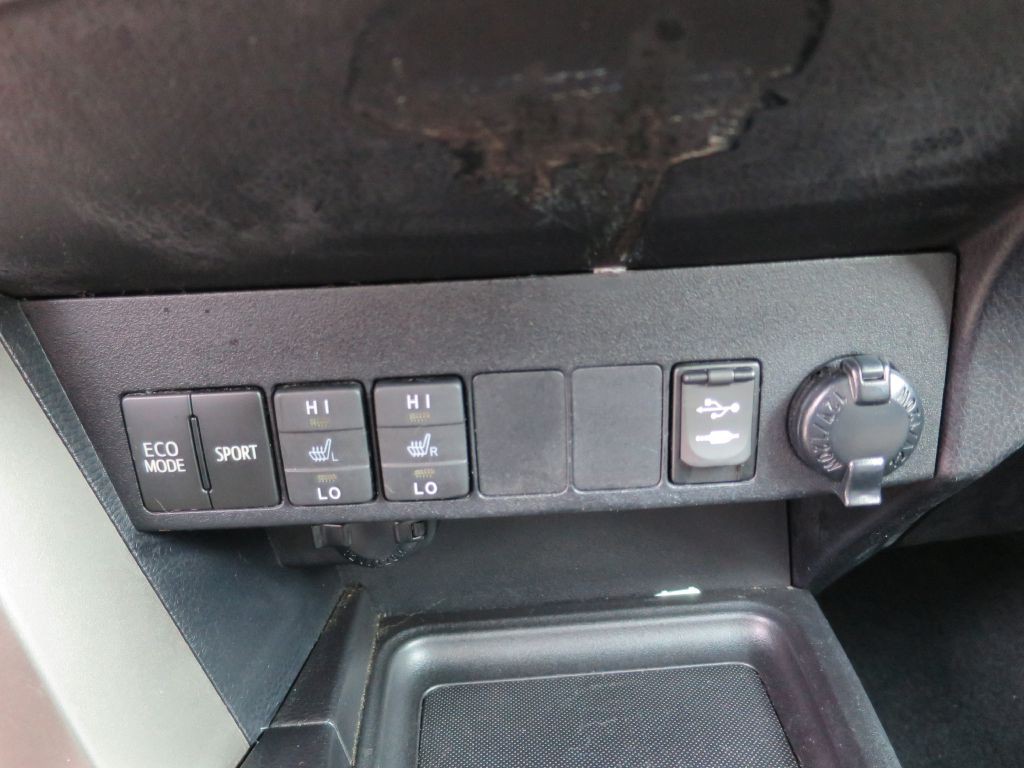 2014 Toyota Rav4 Image 26