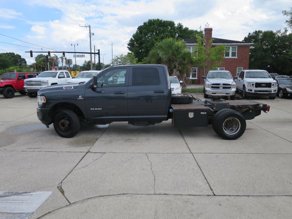 2021 RAM 3500 Image 8
