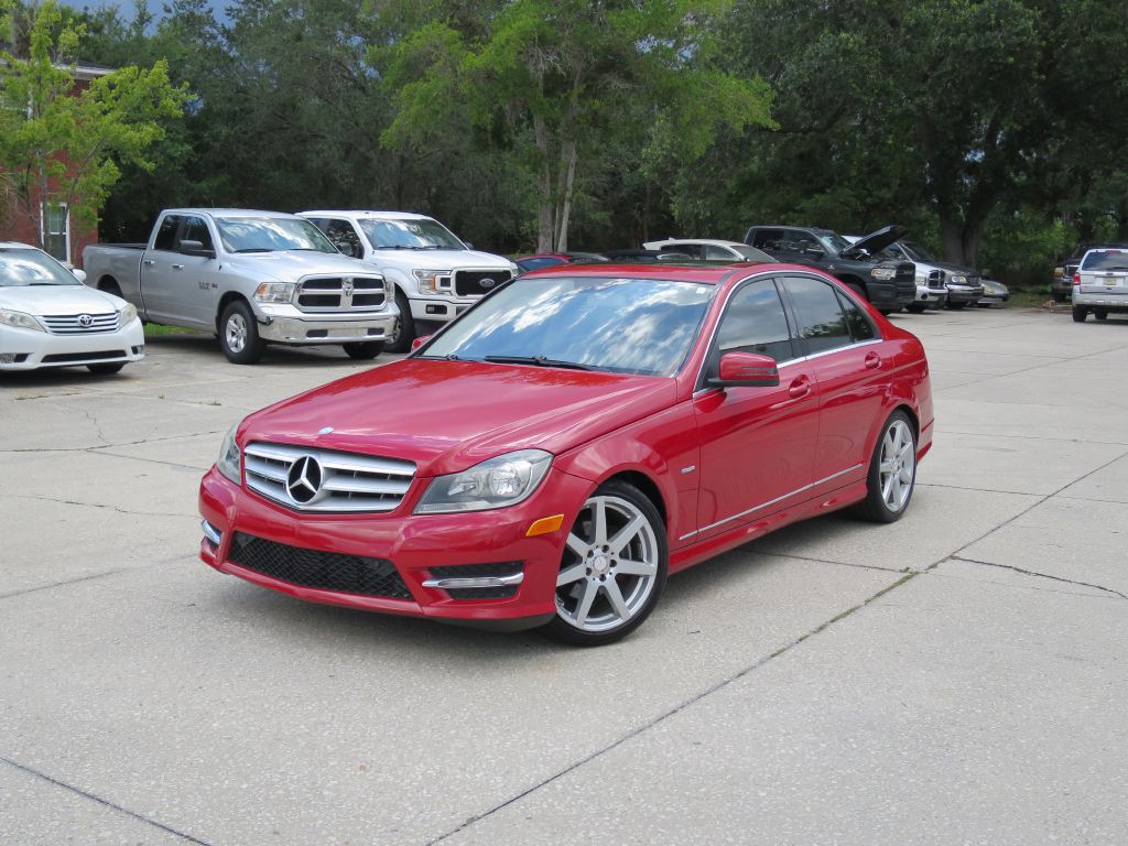 2012 Mercedes-Benz C-Class Image 1