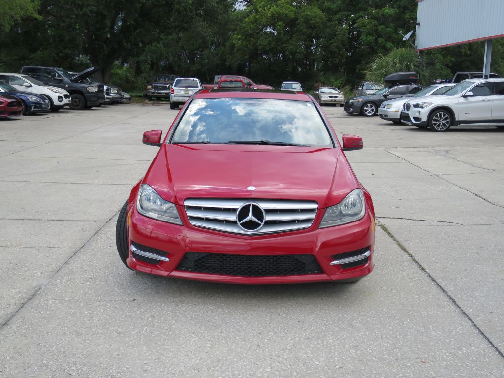 2012 Mercedes-Benz C-Class Image 2