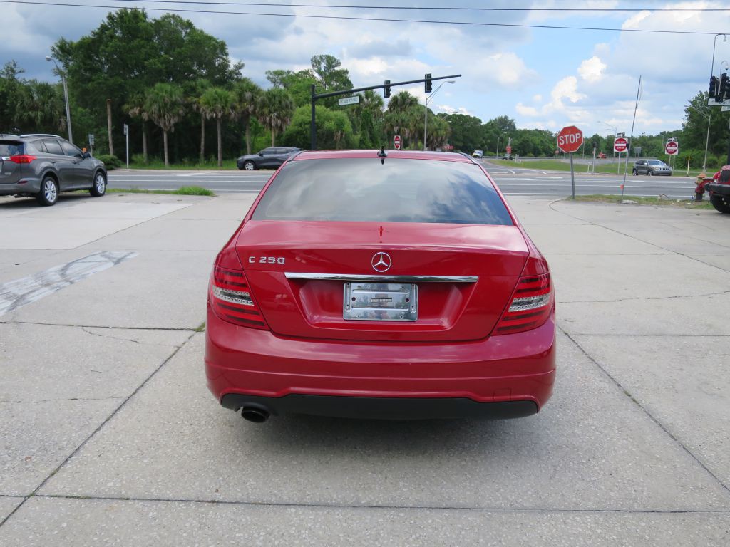 2012 Mercedes-Benz C-Class Image 6