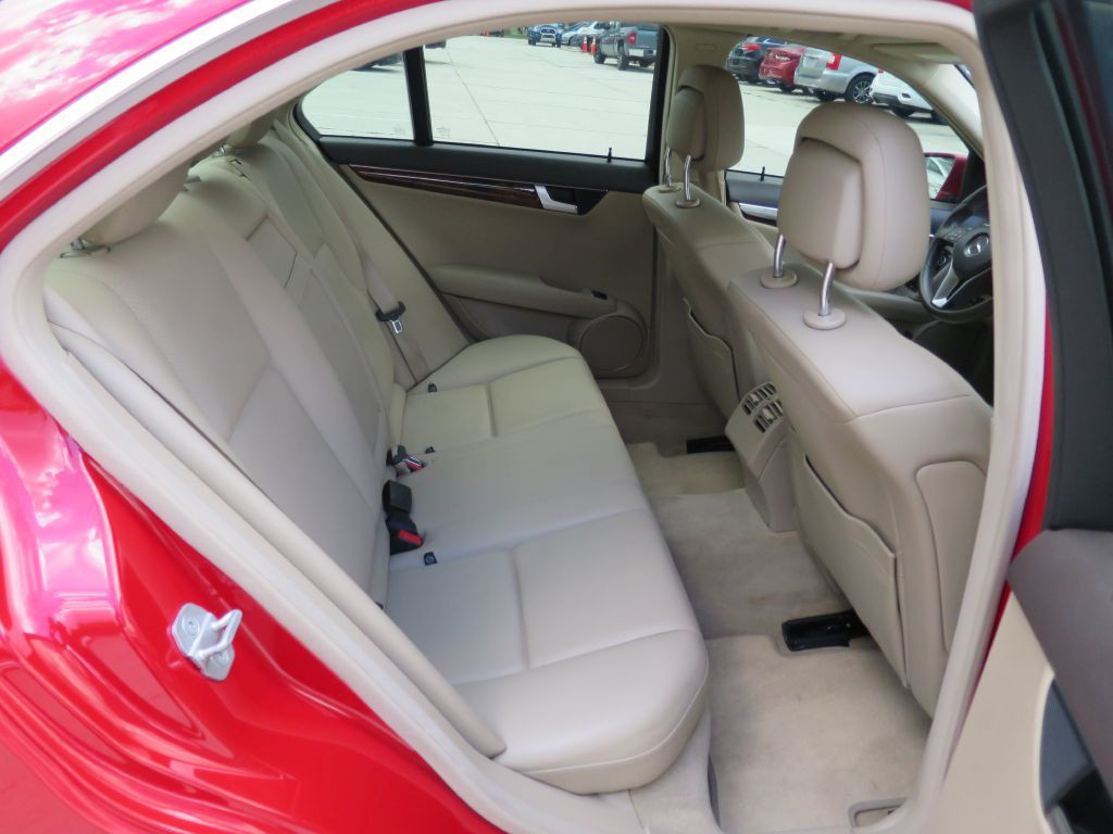 2012 Mercedes-Benz C-Class Image 11