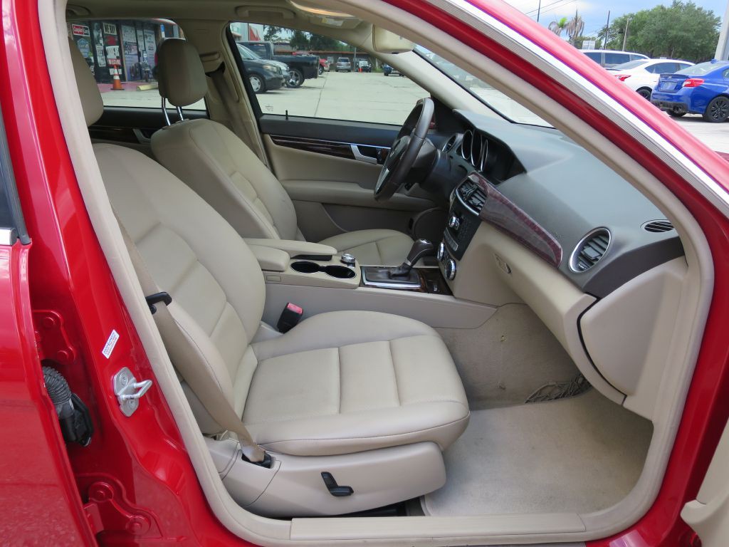 2012 Mercedes-Benz C-Class Image 13