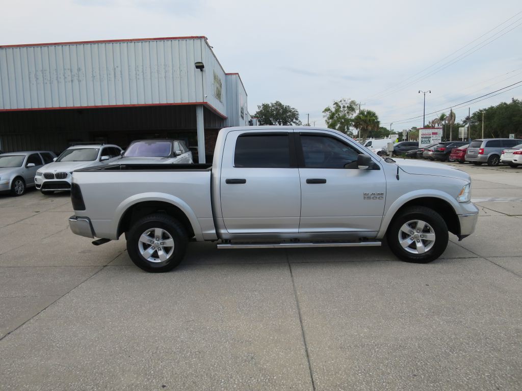 2014 RAM 1500 Image 4