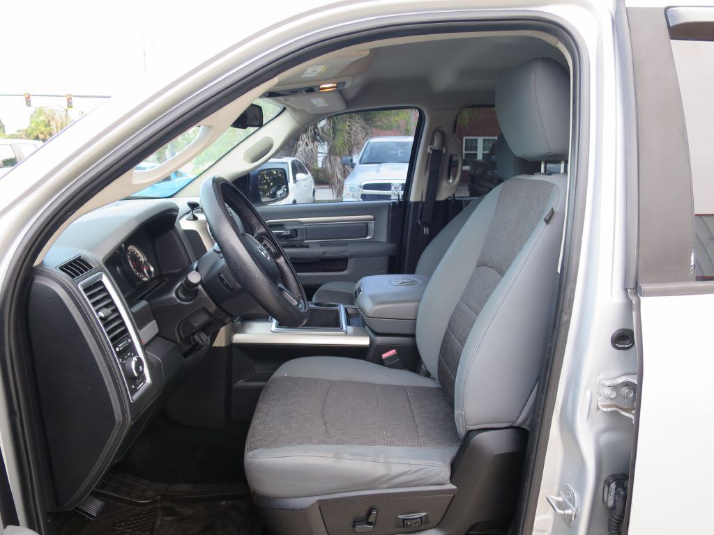 2014 RAM 1500 Image 10