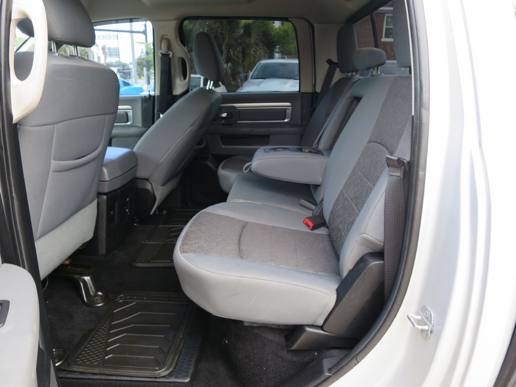 2014 RAM 1500 Image 11