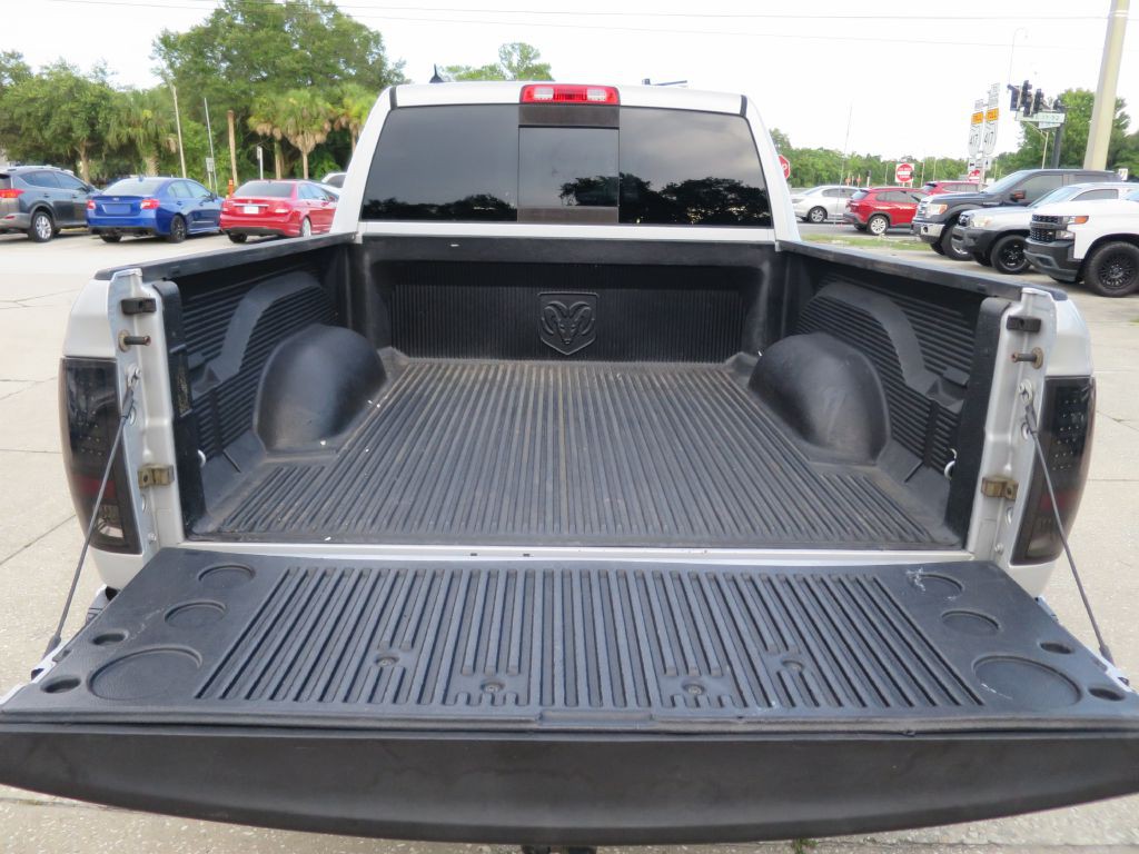 2014 RAM 1500 Image 12