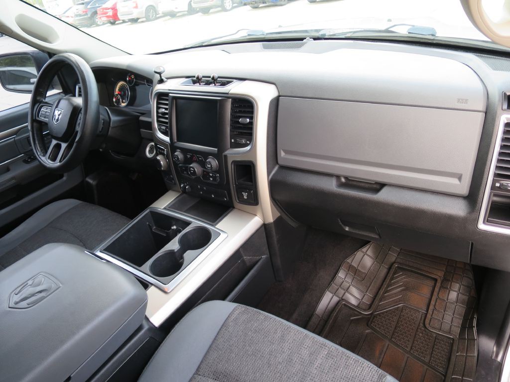 2014 RAM 1500 Image 14