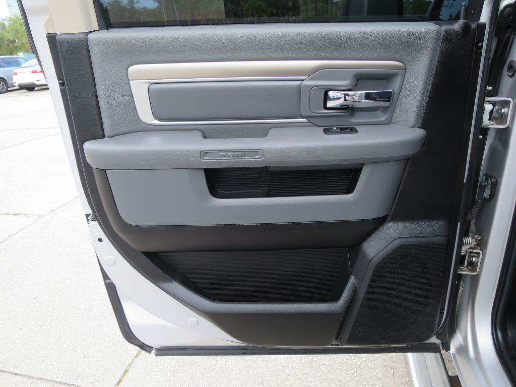 2014 RAM 1500 Image 18