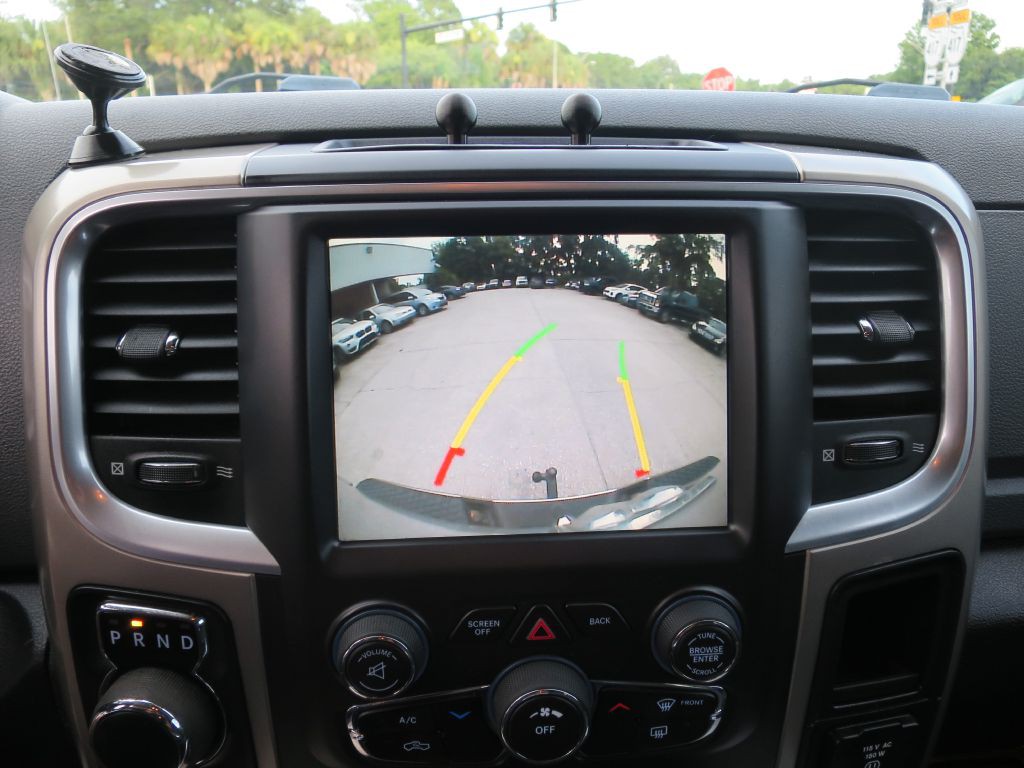 2014 RAM 1500 Image 25